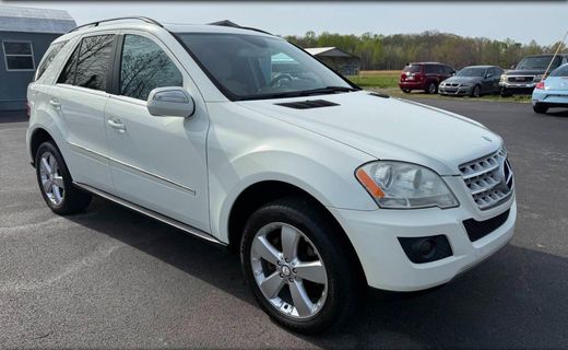 2010 Mercedes-Benz M-Class ML350