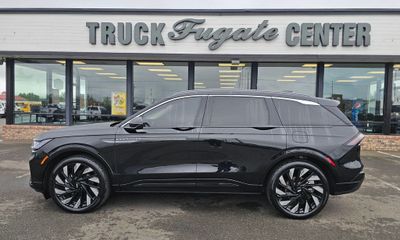 2025 Lincoln Nautilus BLK Label