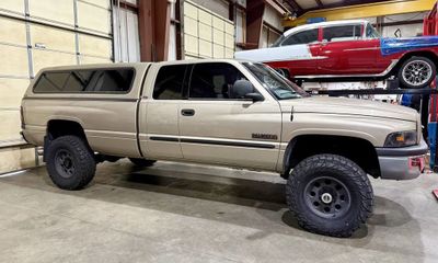 2002 Dodge RAM SLT Plus