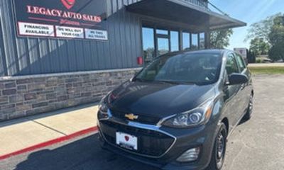 2018 Toyota Yaris L LE SE