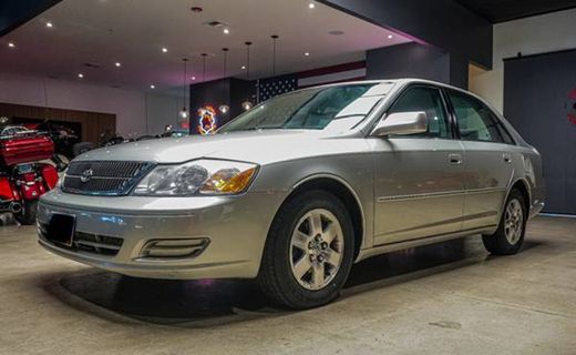 2000 Toyota Avalon XL