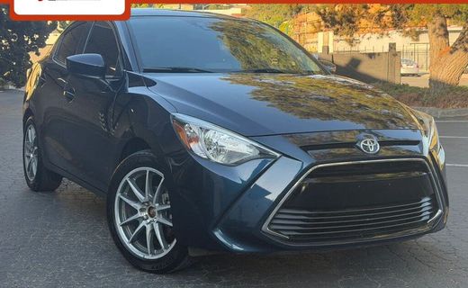 2017 Toyota Yaris IA Base