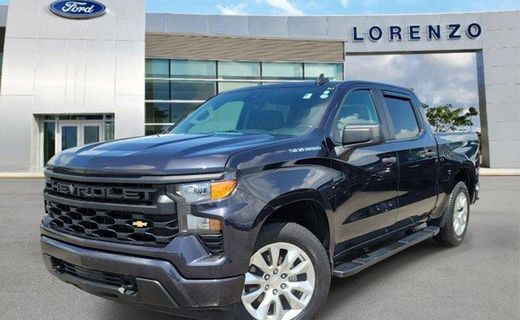 2023 Chevrolet Silverado Custom