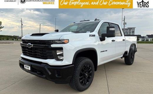 2026 Chevrolet Silverado HD Custom