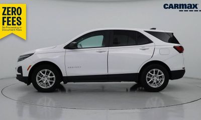 2023 Chevrolet Equinox LS