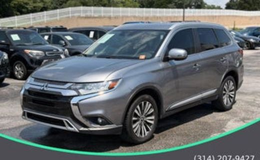 2020 Mitsubishi Outlander SE