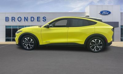 2025 Ford Mustang Mach-E Select