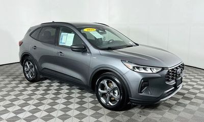 2025 Ford Escape ST Line