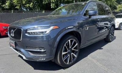 2019 Volvo XC90 Momentum