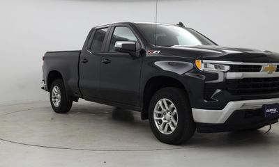 2023 Chevrolet Silverado LT