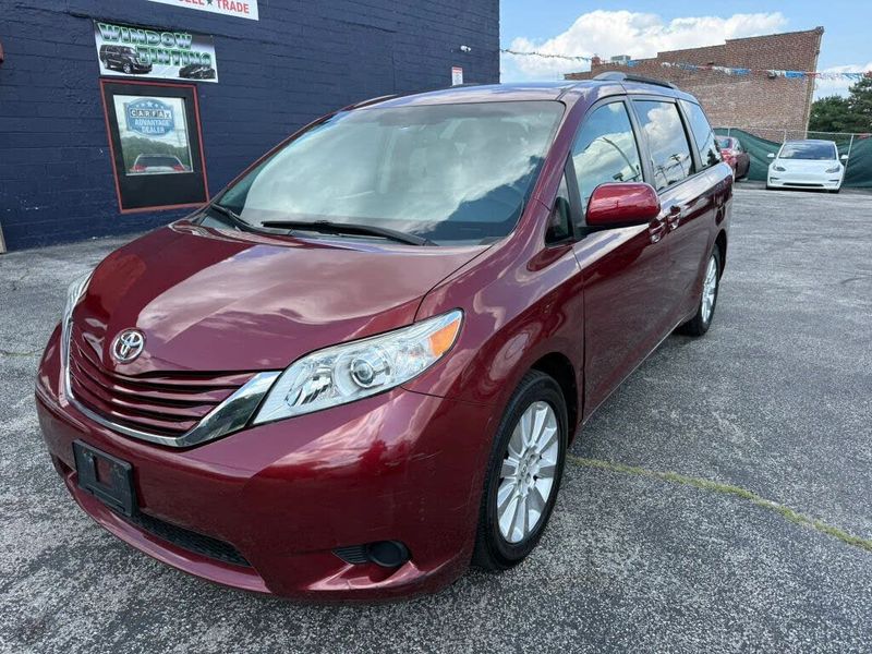 2015 Toyota Sienna — a typically priced live listing