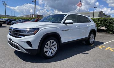 2022 Volkswagen Atlas Cross Sport 4MOTION SE