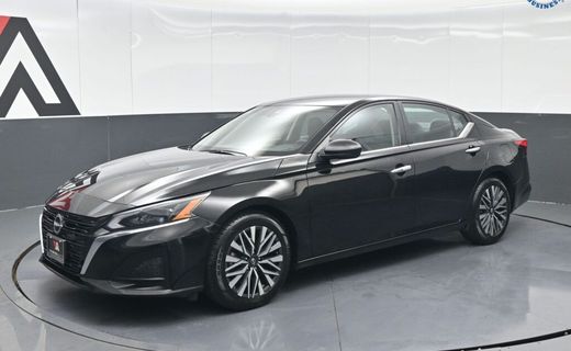 2024 Nissan Altima SV