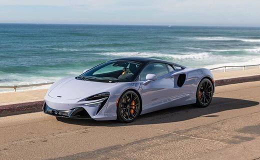 2026 McLaren Artura