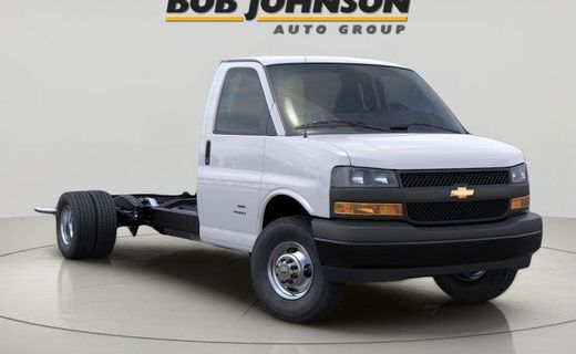2026 Chevrolet Express 4500 Cutaway 177