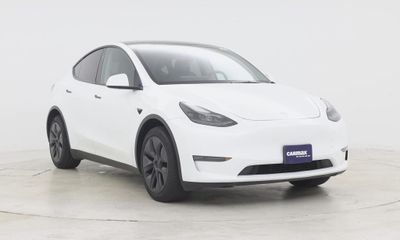 2025 Tesla Model Y Long Range
