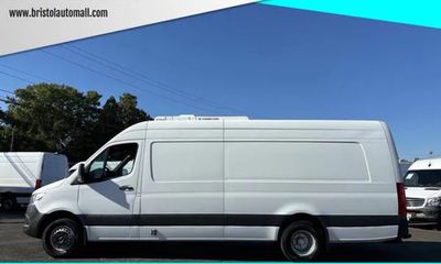 2019 Mercedes-Benz Sprinter 907 VS30