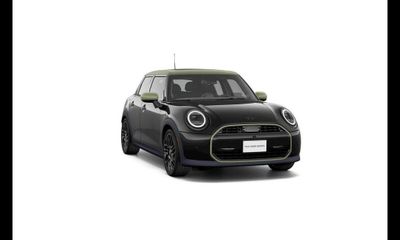 2027 Mini 4 Door Iconic