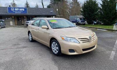 2010 Toyota Camry LE