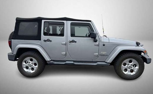 2013 Jeep Wrangler Sahara