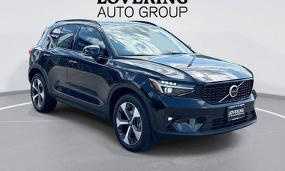 2026 Volvo XC40 Plus Dark