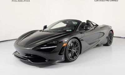 2025 McLaren 750S Spider