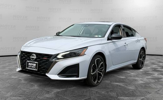 2025 Nissan Altima SR