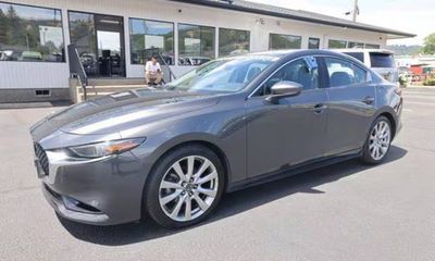 2020 Mazda MAZDA3 Premium Sedan