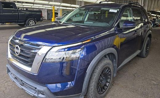 2022 Nissan Pathfinder SV
