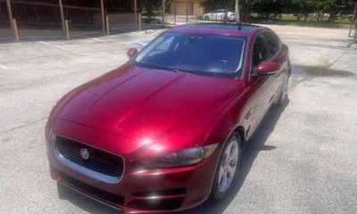 2017 Jaguar XE