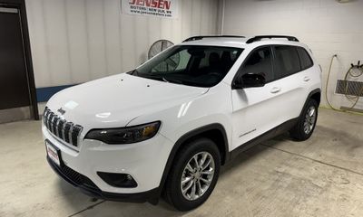 2022 Jeep Cherokee Latitude LUX