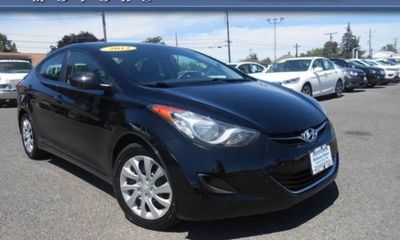 2012 Hyundai Elantra GLS Middle Grade