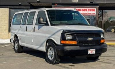 2018 Chevrolet Express Passenger LS