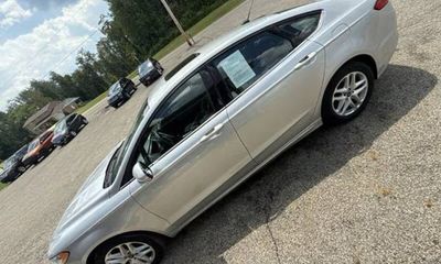 2016 Ford Fusion SE