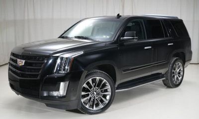 2019 Cadillac Escalade Luxury