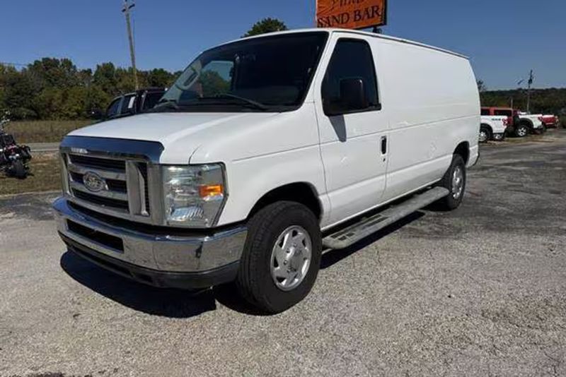 2014 Ford E Series — a typically priced live listing