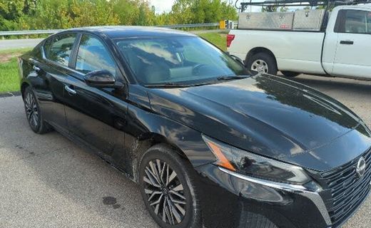 2023 Nissan Altima SV