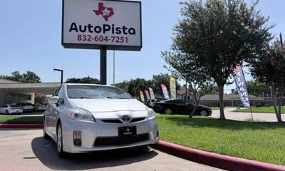 2010 Toyota Prius III