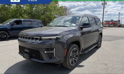 2026 Jeep Grand Wagoneer Base