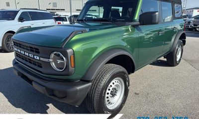 2025 Ford Bronco Base