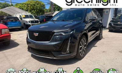 2022 Cadillac XT6 Sport