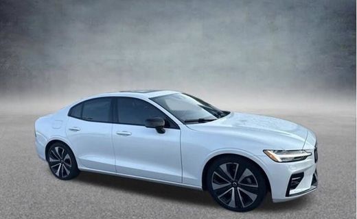 2022 Volvo S60