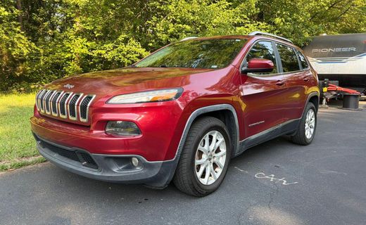 2016 Jeep Cherokee Sport