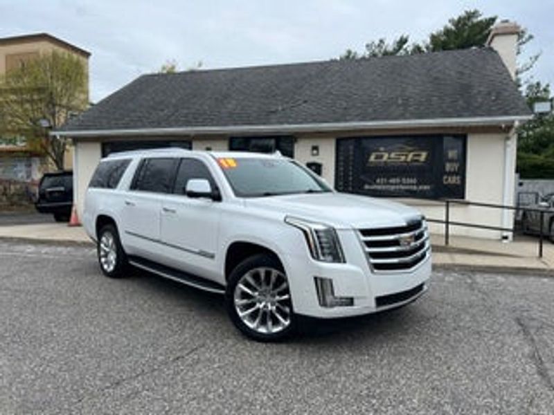 2019 Cadillac Escalade Esv — a typically priced live listing