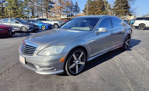 2013 Mercedes-Benz S-Class S550