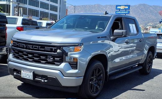 2023 Chevrolet Silverado Custom