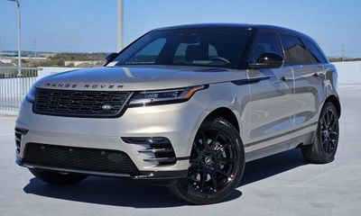 2026 Land Rover Range Velar P250 Dynamic SE