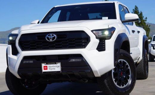 2024 Toyota Tacoma SR5