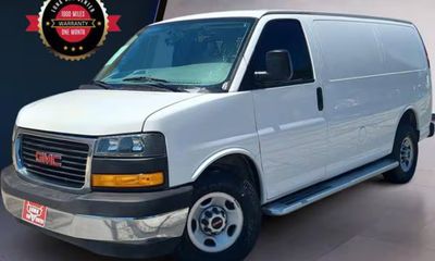 2018 GMC Savana Cargo