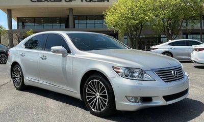 2011 Lexus LS 460